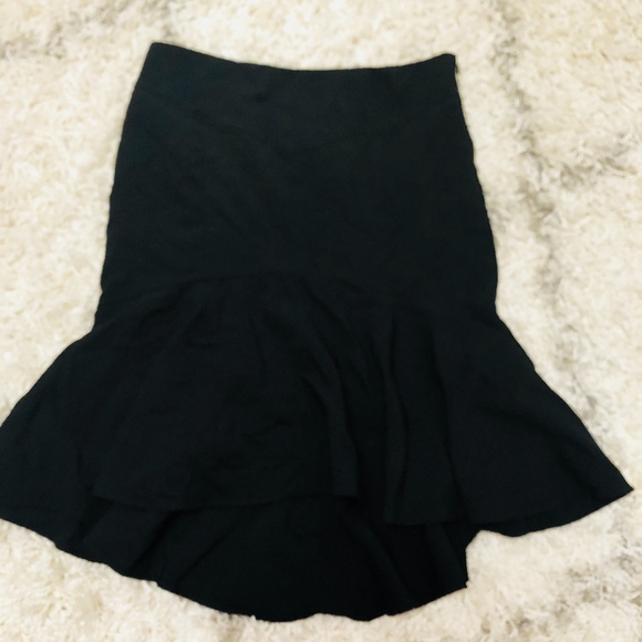 Milly Dresses & Skirts - Milly NY black Ruffle hem skirt size 12